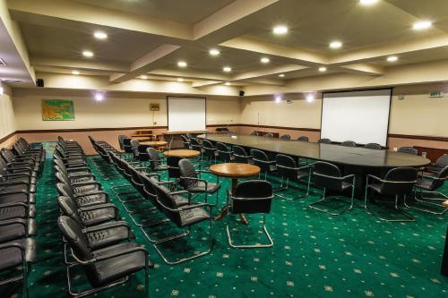 Kawasan bisnes dan/atau bilik persidangan di Hotel Izvor