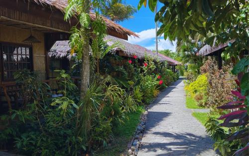 Zahrada ubytování Garden of Eden Dive Resort