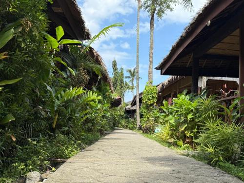 Zahrada ubytování Garden of Eden Dive Resort