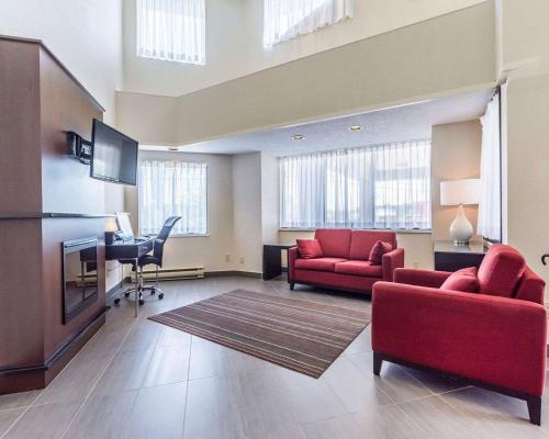 TV o dispositivi per l'intrattenimento presso Comfort Inn Thetford Mines