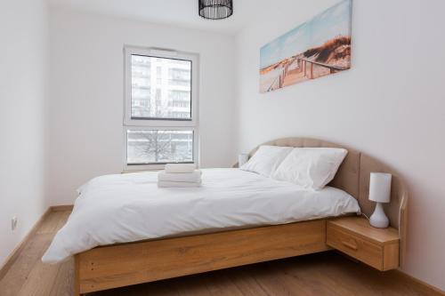 Sea Salt Spacious Apartment by BookingHost