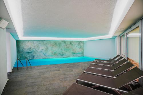 Fotografie z fotogalerie ubytování Glamping Maleric with Natural Pool v destinaci Dragatuš