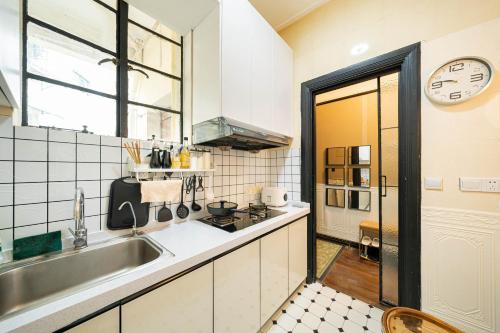 Η κουζίνα ή μικρή κουζίνα στο 柃居 B&B - Sinan Mansion Branch