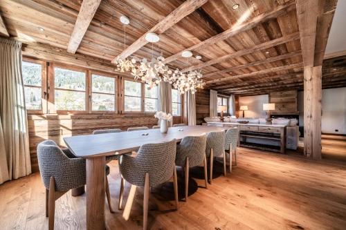 Chalet Savanna, Les Gets - by EMERALD STAY