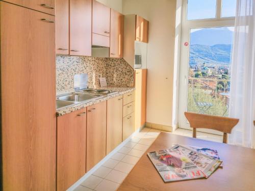 Nespecifikovaný výhled na hory nebo výhled na hory při pohledu z aparthotelu