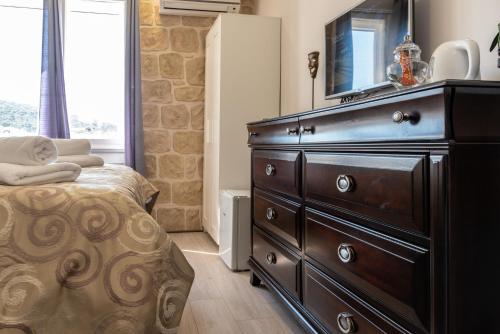 Queen Mary Luxury Rooms Split