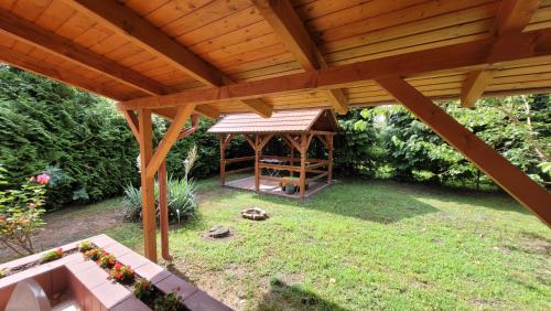 Júlia Vendégház Balatonkeresztúr