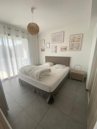 Photo de la galerie de l'établissement Appartement T2 avec piscine, à Porto-Vecchio