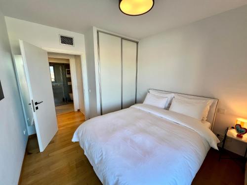 Deluxe 1-bedroom Apt in the heart of Nafplion