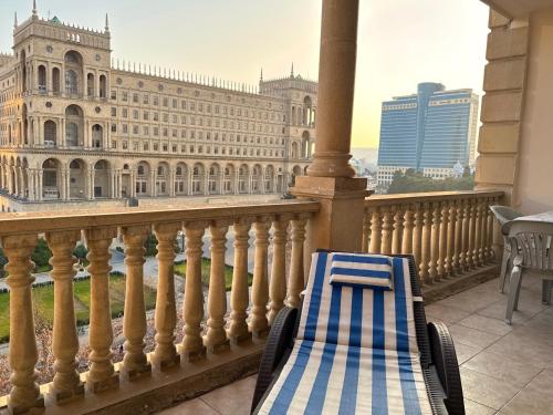 Μπαλκόνι ή βεράντα στο Seaside View Apartment in Baku