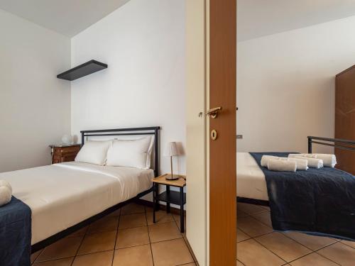 GuestHost - Naviglio Pavese Comfortable Apt with Balcony!