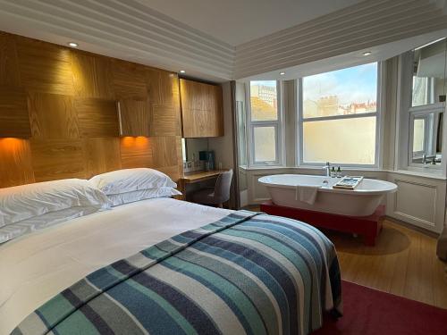 Drakes Hotel photo 60