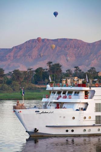 4 Days Nile Cruise from Luxor to Aswan