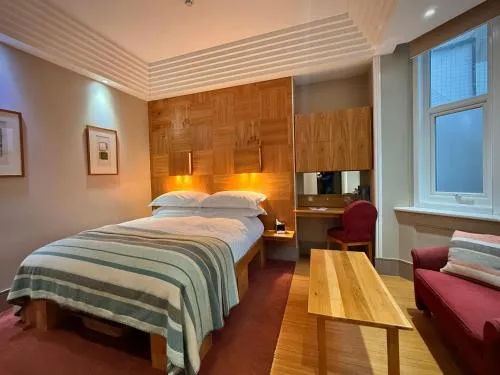 Drakes Hotel photo 3