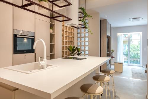 Culture Retreat Apartments near Archaeological Museum by Upstreet