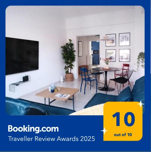 Unique 2BD Design Apt with airconditioning near Acropolis
