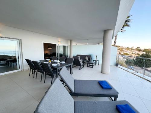 Olene Apartment, Hill Collection