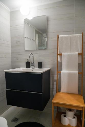 Acropolis central and comfortable apartment