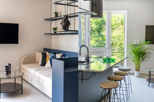 Culture Retreat Apartments near Archaeological Museum by Upstreet