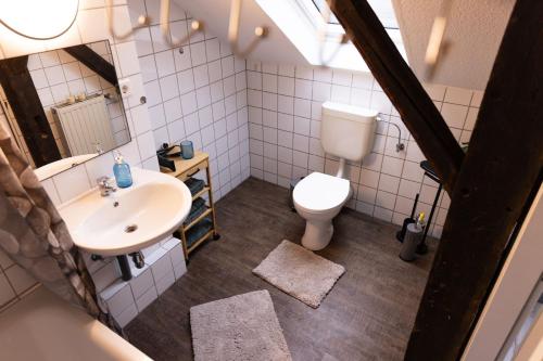 ห้องน้ำของ Ferienunterkunft Harpun Bad Oeynhausen Zentral inkl Wifi