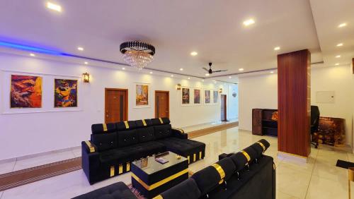 Χώρος καθιστικού στο The Sky Hotel Coorg