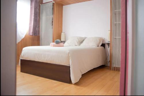 La menuiserie- 2 chb-clim-wifi-parking