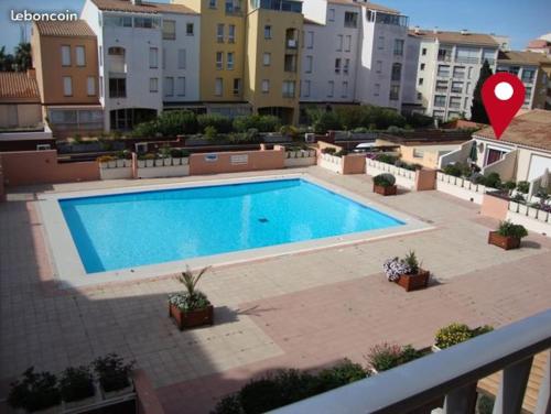 Photo de la galerie de l'établissement Au cœur du cap studio-terasse-piscine-mer, au Cap d'Agde
