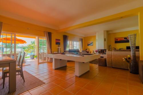 Amazing Villa With Pool Gym And Spa
