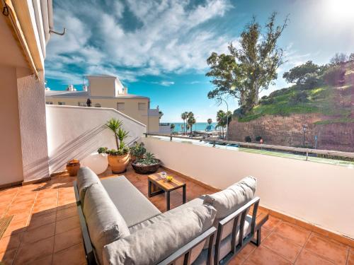 Beachfront apartment with sea view at Burriana beach, Nerja