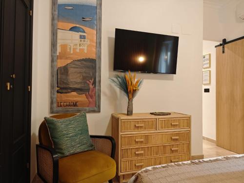 Le Charme Little Apartments