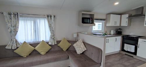 Η κουζίνα ή μικρή κουζίνα στο Billing Aquadrome , Hailsham 2 Bedrooms, BLP60