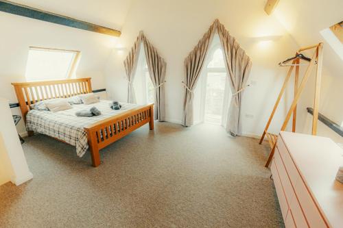 Voodi või voodid majutusasutuse Beautiful House City Conversion, FREE PARKING toas