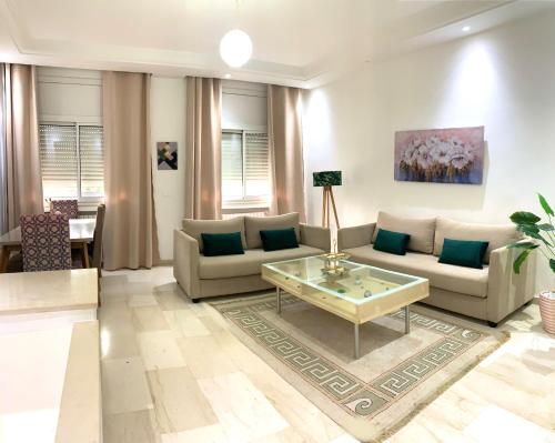 Cosy S2 Apartment Near LaMrsa Beach