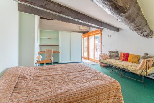 Katil atau katil-katil dalam bilik di Maison avec vue sur les Alpilles