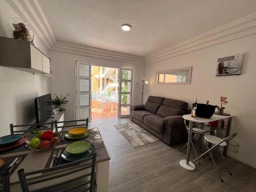 Orlando Poolside Retreat Costa Adeje