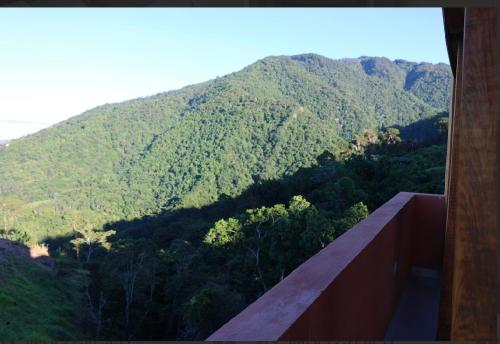 ハラバコアにあるVista Montaña Jimenoa De La Rosaのギャラリーの写真