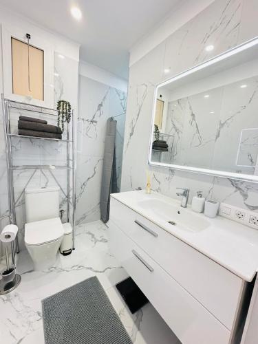 Firstline apartment Costamar