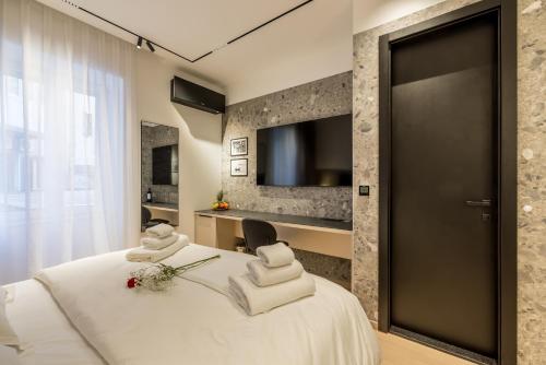 Riviera Premier Suites