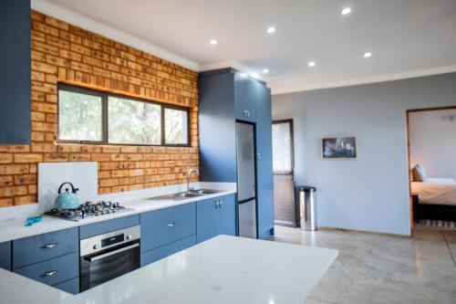 Kuchyň nebo kuchyňský kout v ubytování Sink Huis at Benlize