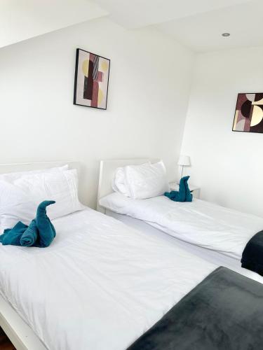 Postel nebo postele na pokoji v ubytování Urba Luxury Stays 4Bed Sheffield University