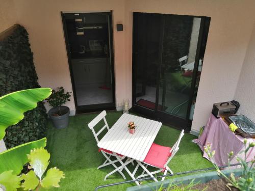 Studio a 3min a pied des plages et proche de Cannes