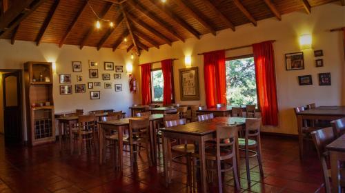 Um restaurante ou outro lugar para comer em Koi Aiken