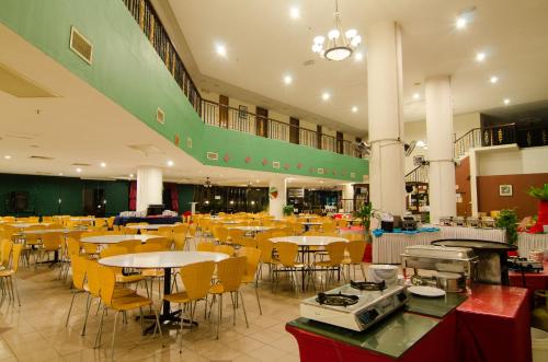 Restaurace v ubytování Coral Bay Resort