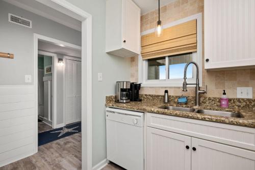 Køkken eller tekøkken på Beach Retreat