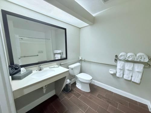 La Quinta by Wyndham Orlando Universal area - Free Shuttle to Universal Image