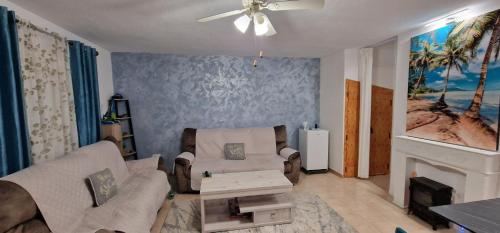 Crys&Geo Holiday House