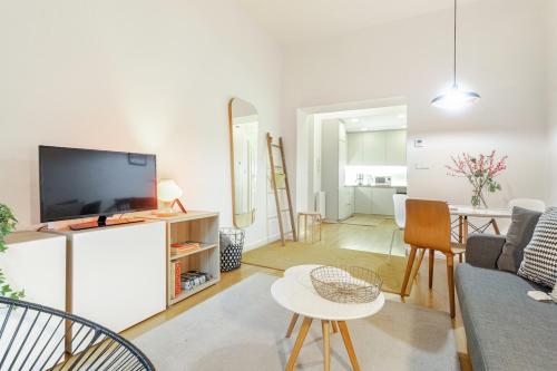 Modern apartment with garden