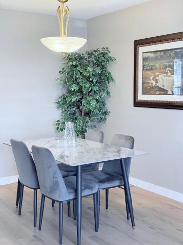 Gambar di galeri bagi Comfy Corner Stays di Edmonton