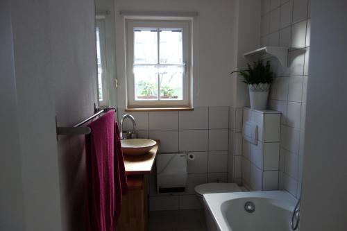 Kúpeľňa v ubytovaní Ferienhaus Quick's Cottage
