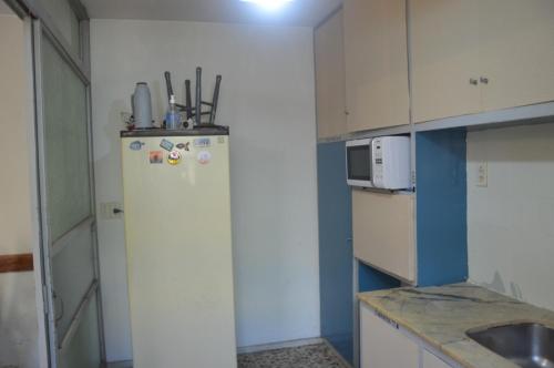 Kuchyň nebo kuchyňský kout v ubytování Habitación "Sur" Privada con baño privado - 3B